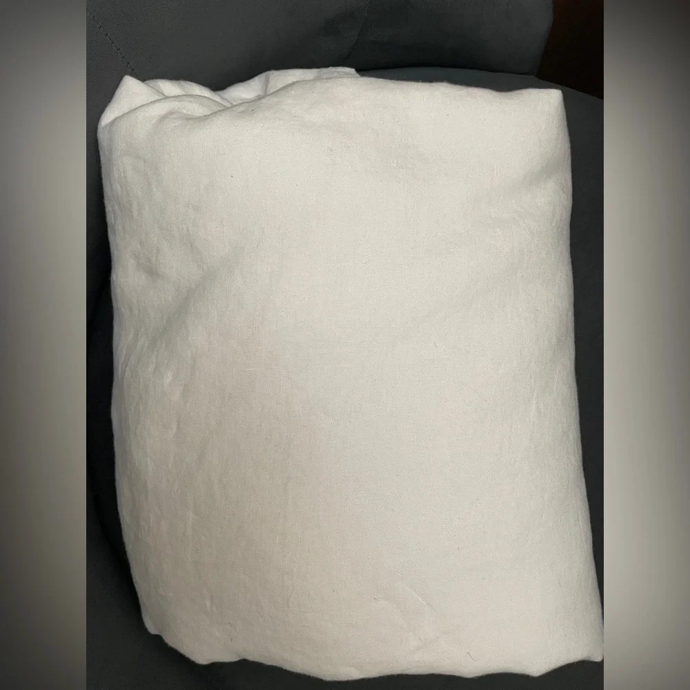 New West Elm White Linen Flatted Sheet 102” x 90”